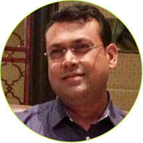Dr Rakesh Agarwal