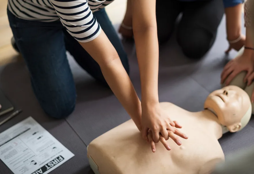 How to Perform Cardiopulmonary Resuscitation